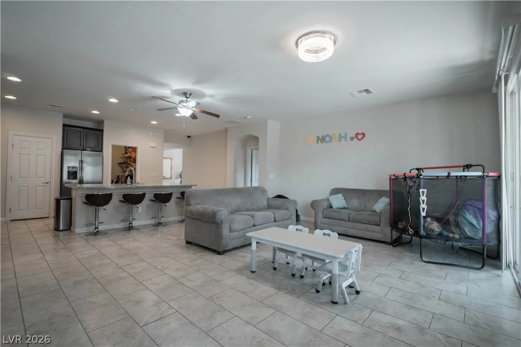 8357 Sonora Del Sol, Las Vegas, NV 89113