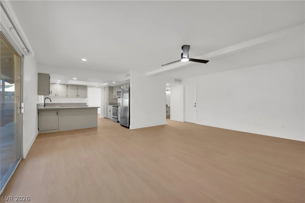 2112 Verdinal, Las Vegas, NV 89146