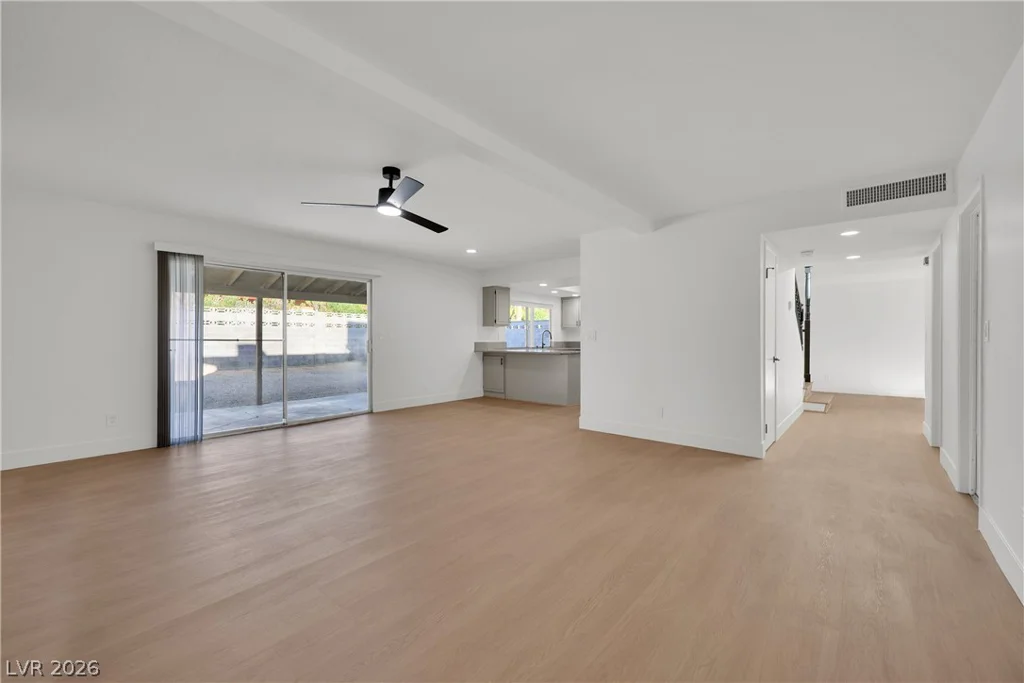 2112 Verdinal, Las Vegas, NV 89146