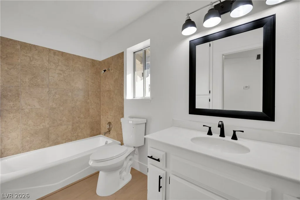 2112 Verdinal, Las Vegas, NV 89146