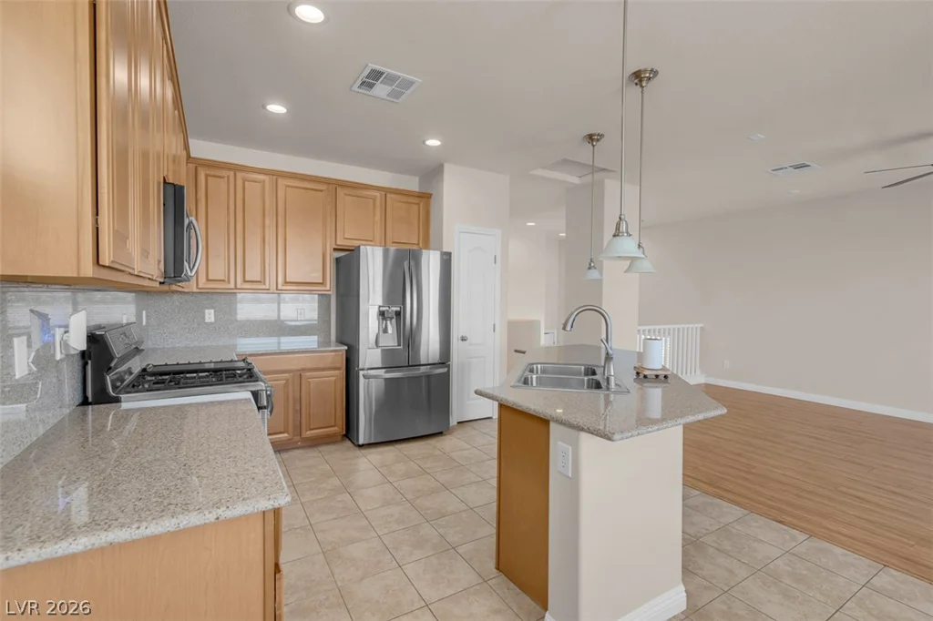 10512 Nantucket Ridge, Las Vegas, NV 89166