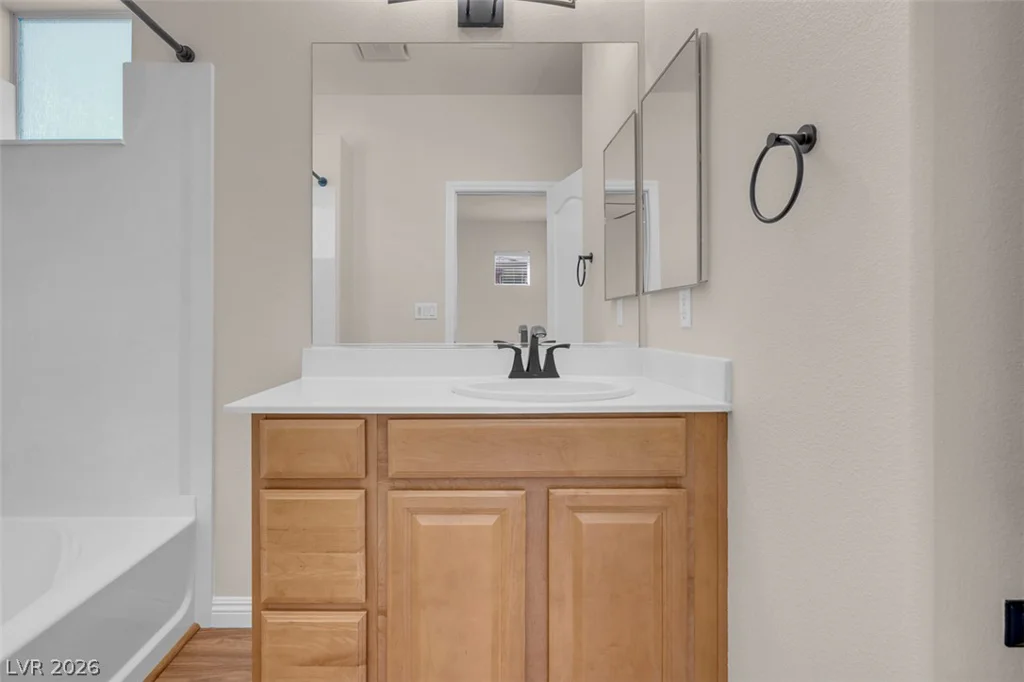 10512 Nantucket Ridge, Las Vegas, NV 89166