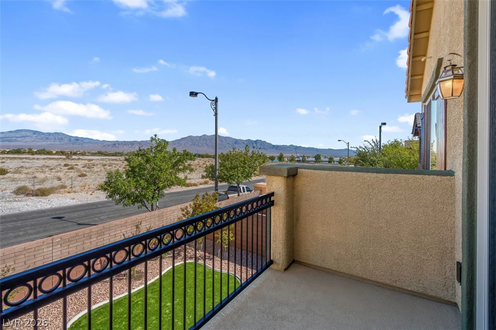 10512 Nantucket Ridge, Las Vegas, NV 89166