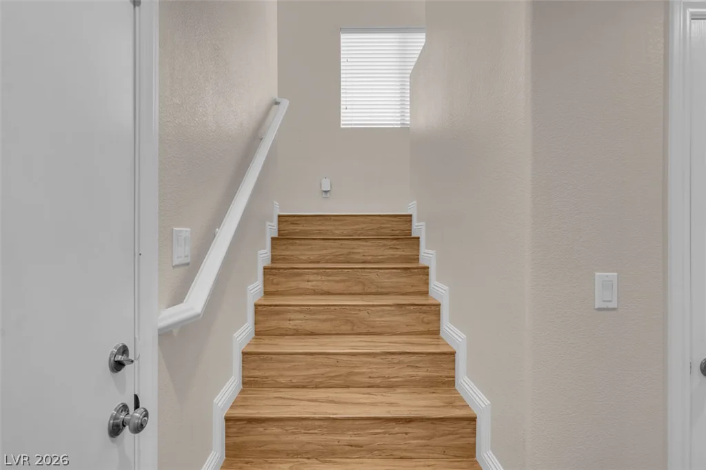10512 Nantucket Ridge, Las Vegas, NV 89166