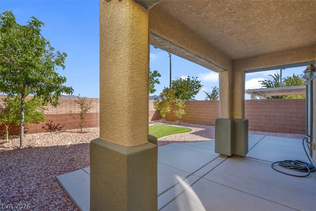 10512 Nantucket Ridge, Las Vegas, NV 89166