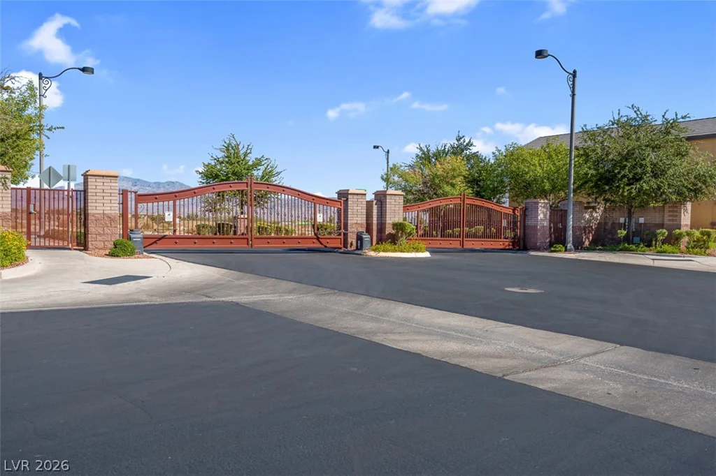 10512 Nantucket Ridge, Las Vegas, NV 89166
