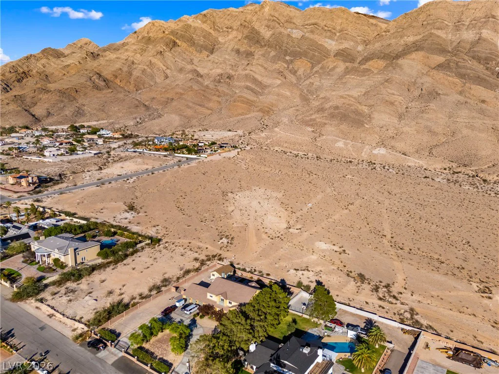 310 Peaceful, Las Vegas, NV 89110