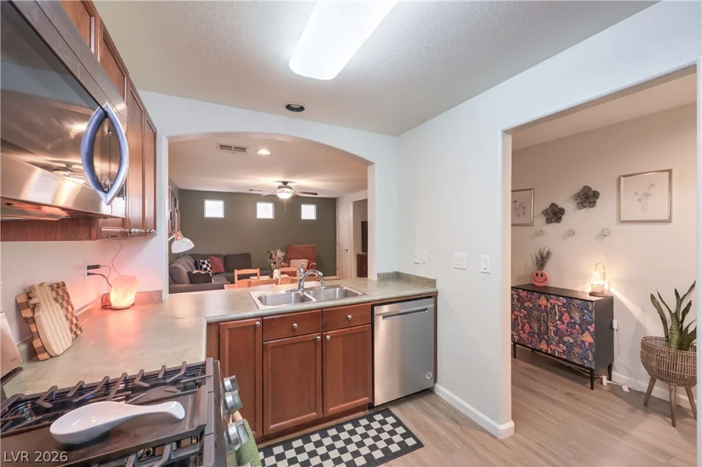 9112 Alluring, Las Vegas, NV 89149