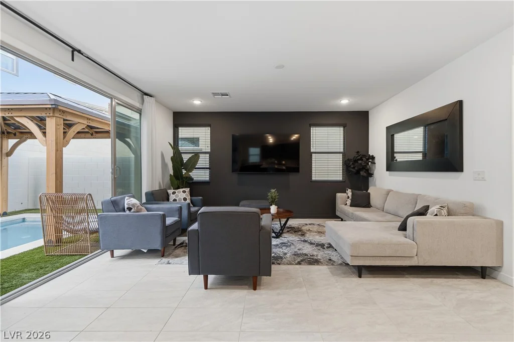 544 Front Range, North Las Vegas, NV 89084