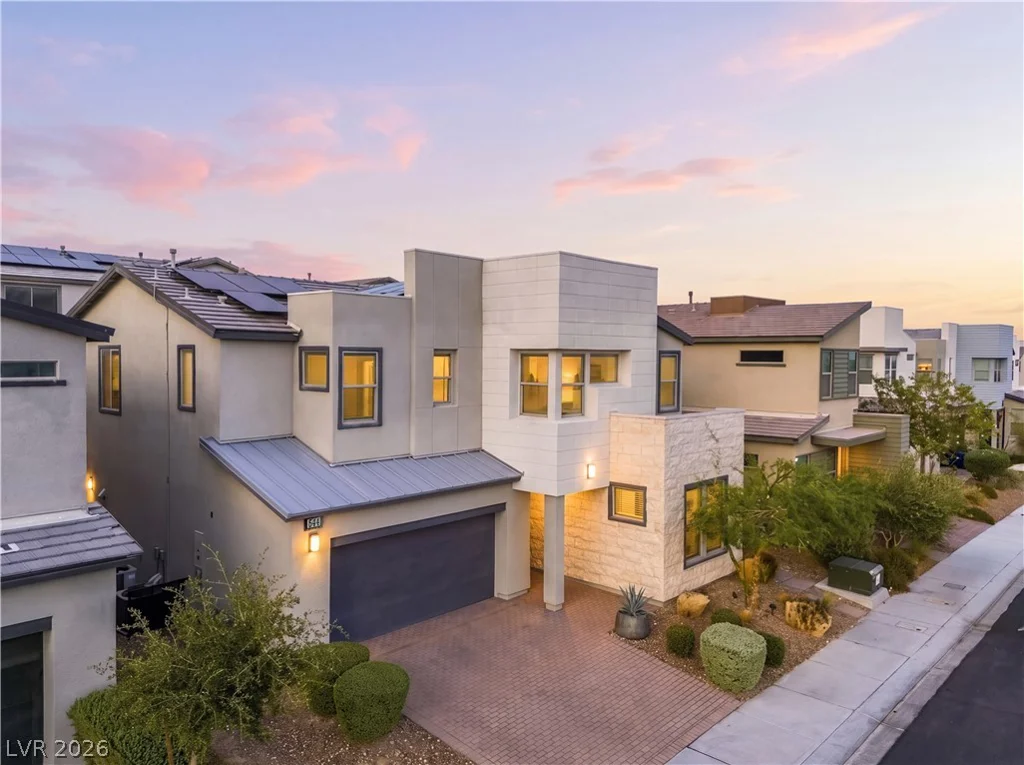 544 Front Range, North Las Vegas, NV 89084