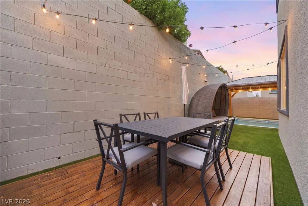 544 Front Range, North Las Vegas, NV 89084