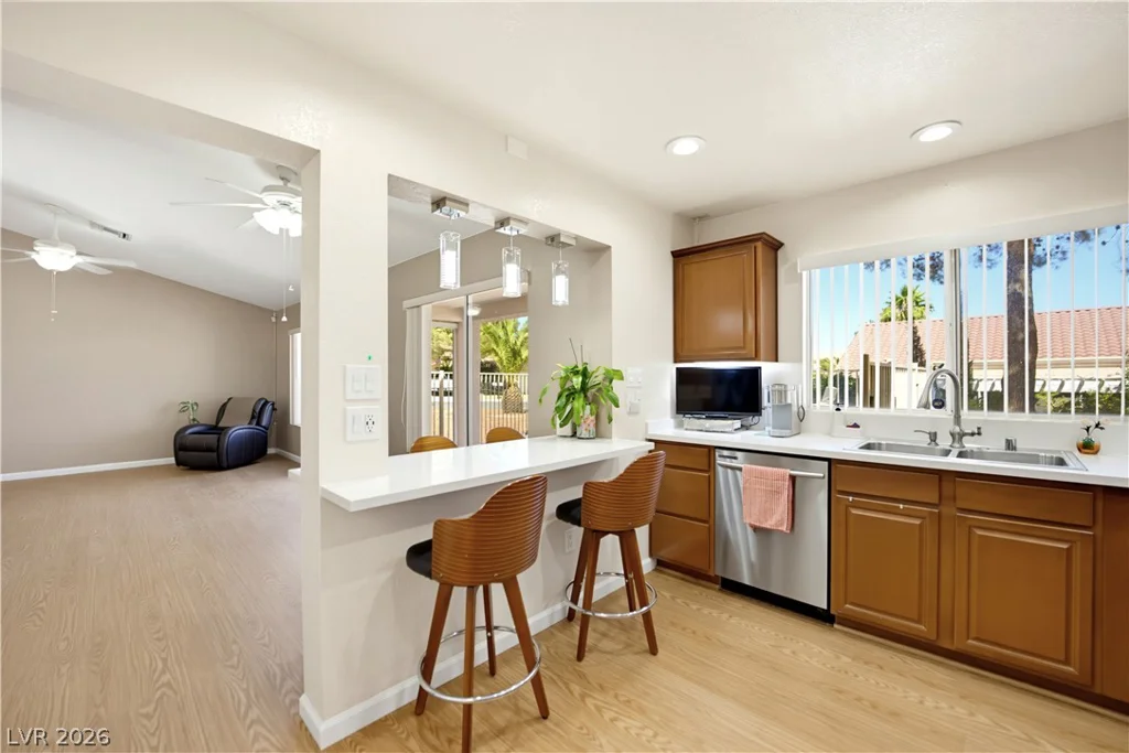 9720 White Cloud, Las Vegas, NV 89134