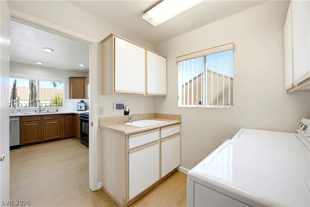 9720 White Cloud, Las Vegas, NV 89134