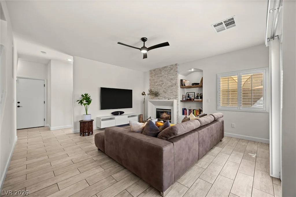1421 Dragon Rock, Henderson, NV 89052