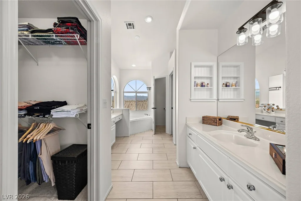 1421 Dragon Rock, Henderson, NV 89052