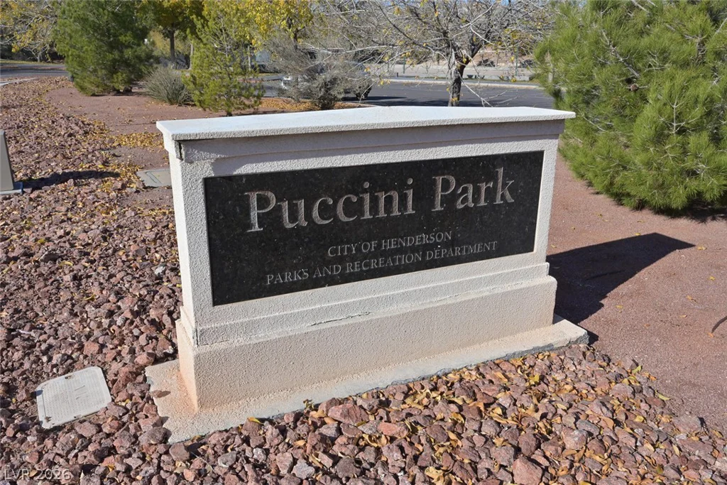 1421 Dragon Rock, Henderson, NV 89052