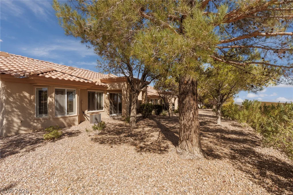 10633 Mission Lakes, Las Vegas, NV 89134