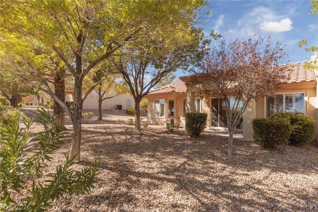 10633 Mission Lakes, Las Vegas, NV 89134