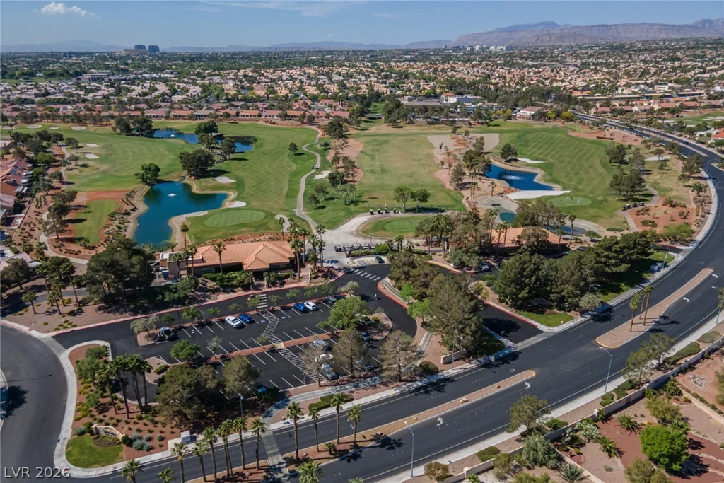 10633 Mission Lakes, Las Vegas, NV 89134