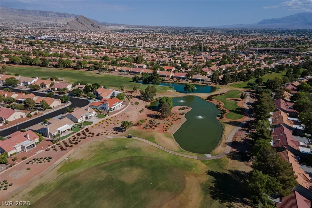 10633 Mission Lakes, Las Vegas, NV 89134