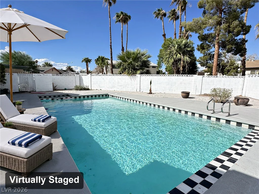 2682 Topaz, Las Vegas, NV 89121