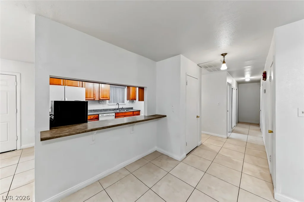 229 Shadow, Las Vegas, NV 89106