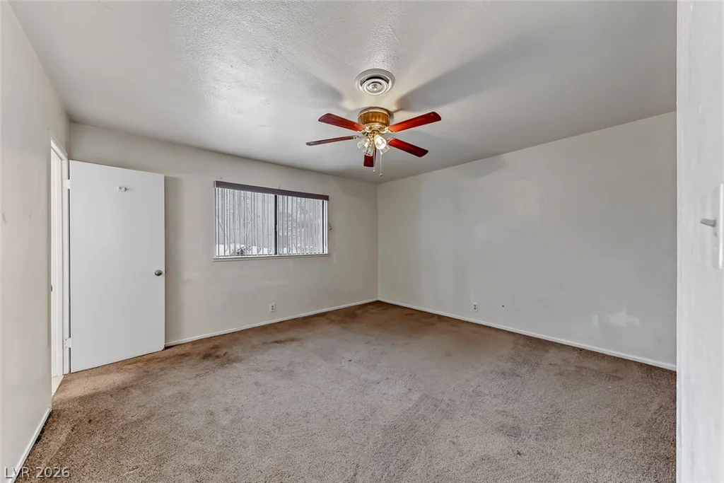 229 Shadow, Las Vegas, NV 89106