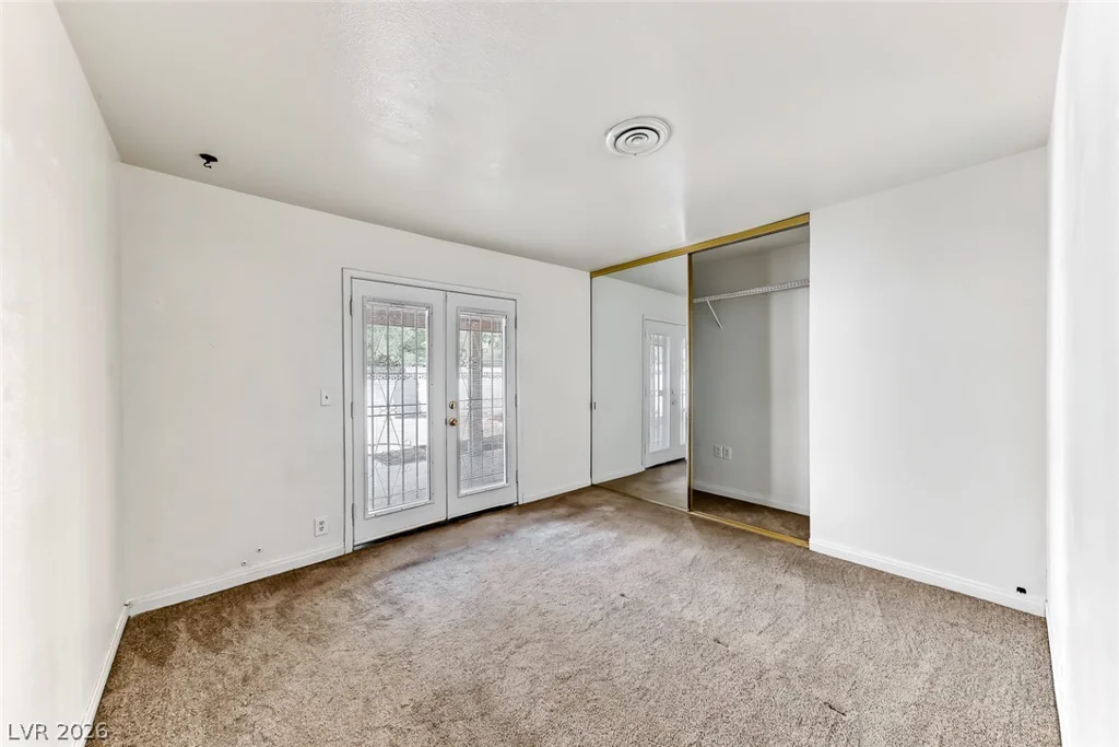 229 Shadow, Las Vegas, NV 89106