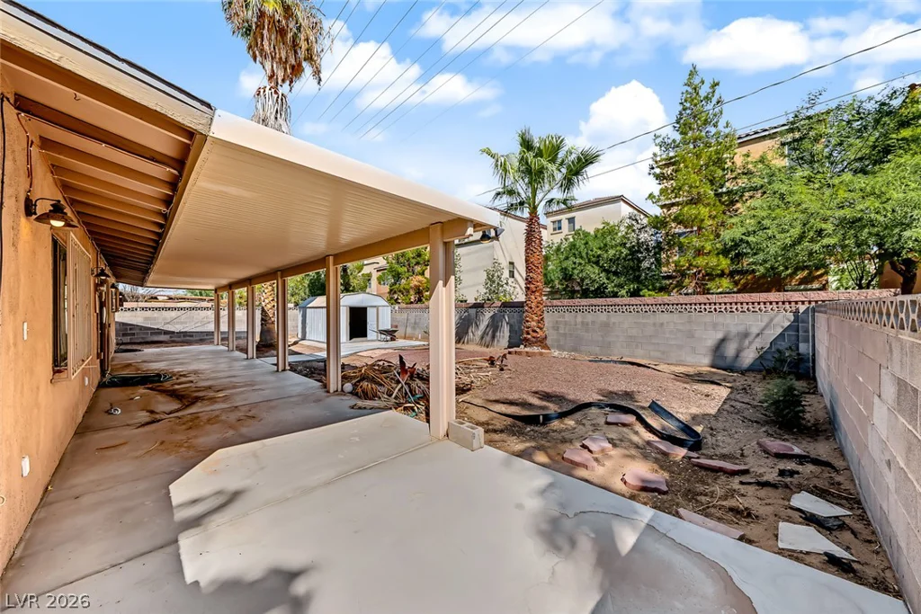 229 Shadow, Las Vegas, NV 89106