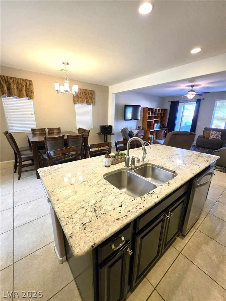 7532 Abby View, Las Vegas, NV 89166