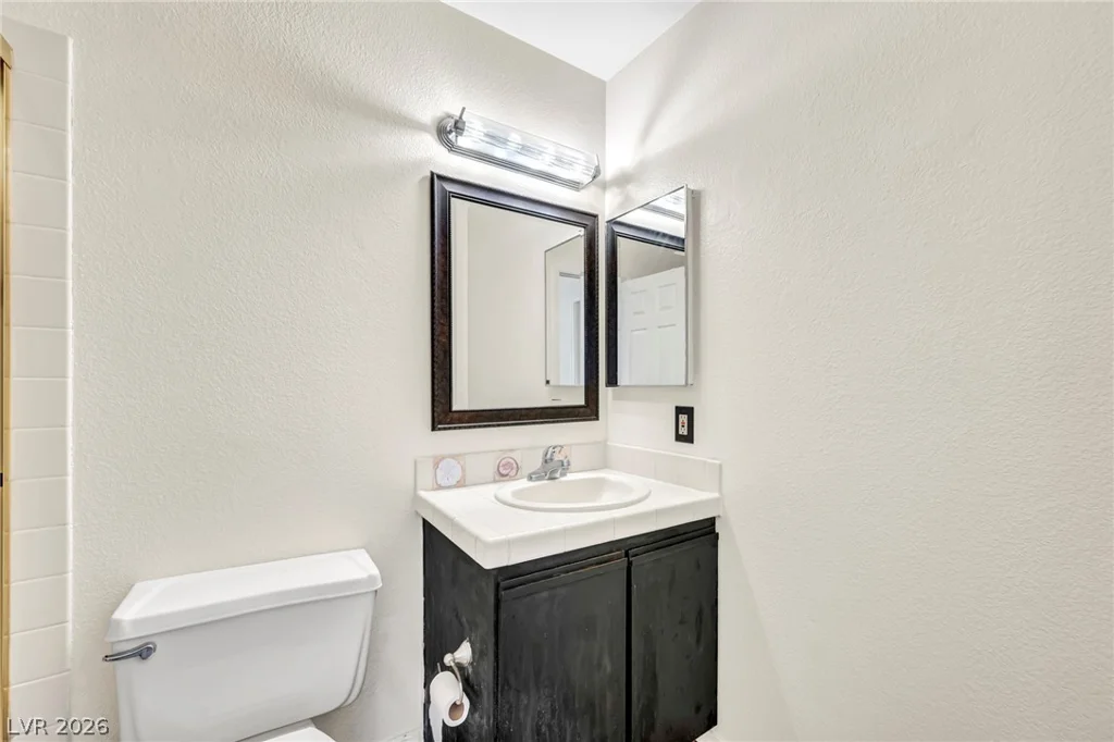 1600 Torrey Pines, Las Vegas, NV 89108