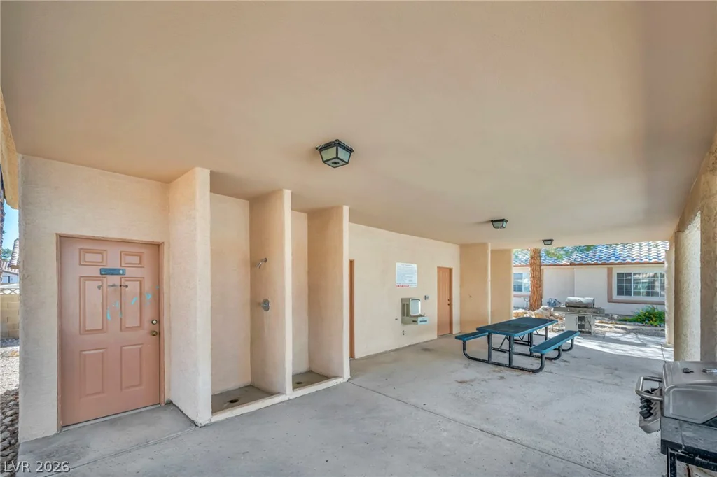 1600 Torrey Pines, Las Vegas, NV 89108
