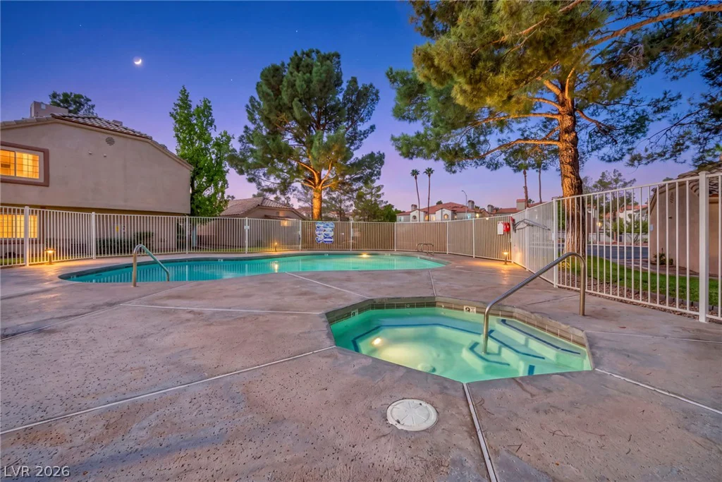 1600 Torrey Pines, Las Vegas, NV 89108