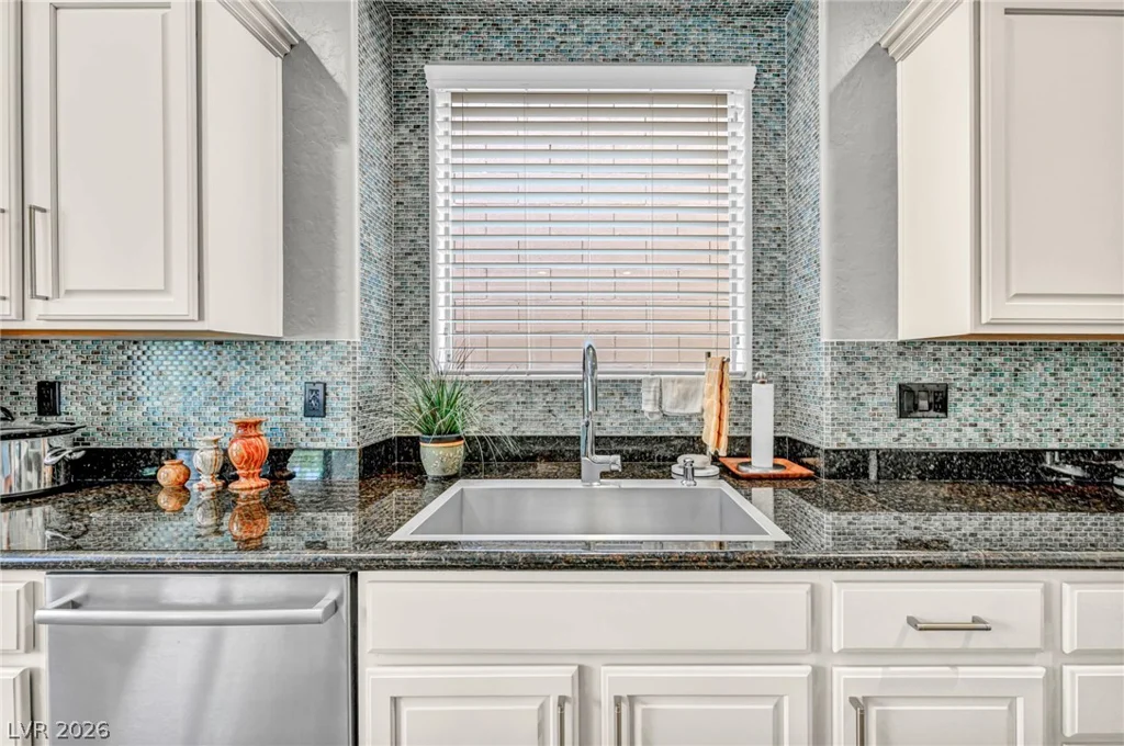 2672 La Boutique, Henderson, NV 89044