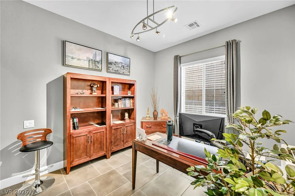 2672 La Boutique, Henderson, NV 89044