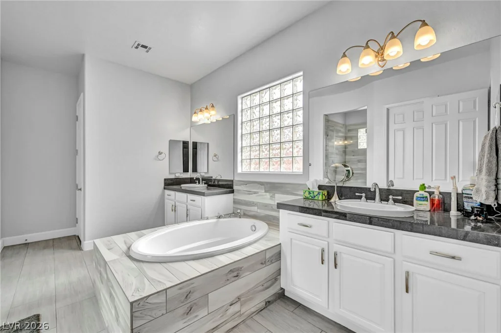2672 La Boutique, Henderson, NV 89044