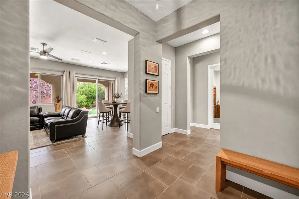 2672 La Boutique, Henderson, NV 89044