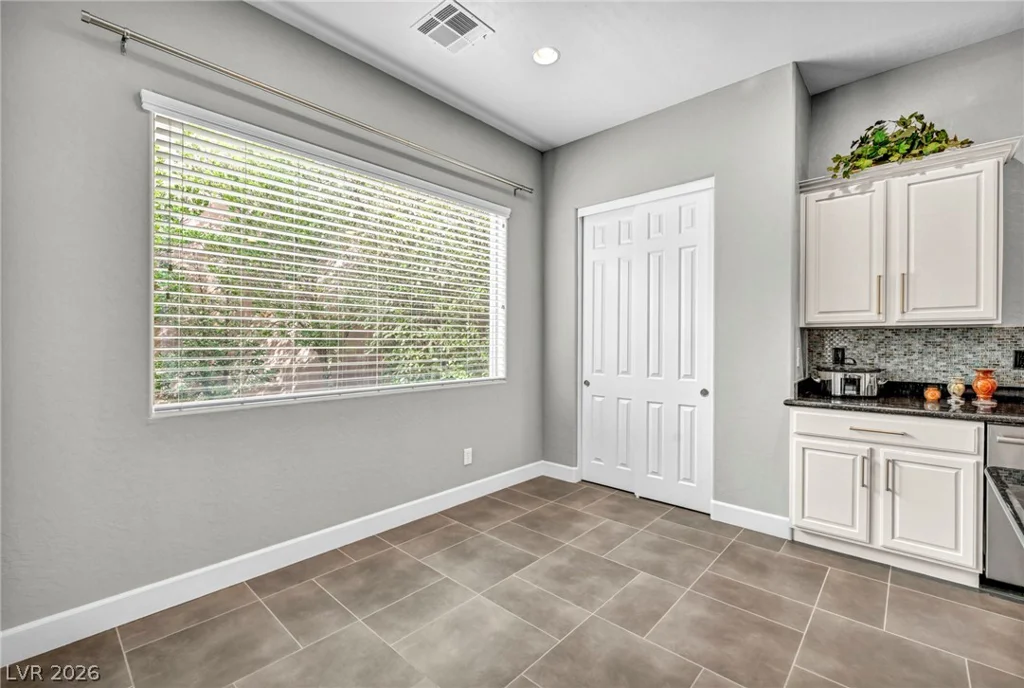 2672 La Boutique, Henderson, NV 89044
