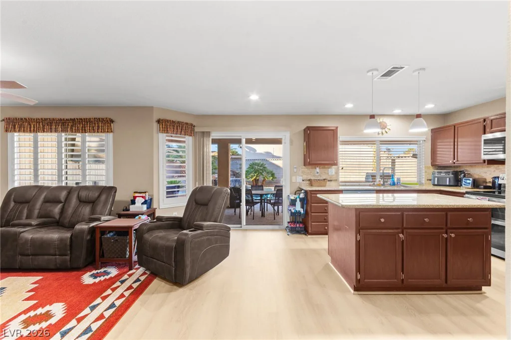 1524 Bright View, Las Vegas, NV 89119