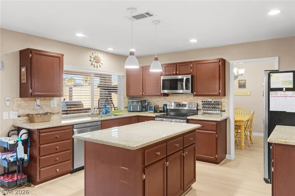 1524 Bright View, Las Vegas, NV 89119