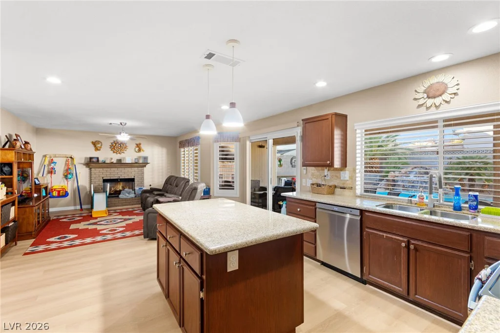 1524 Bright View, Las Vegas, NV 89119