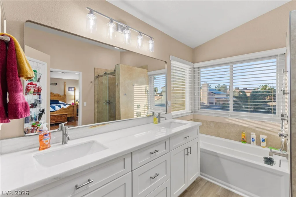 1524 Bright View, Las Vegas, NV 89119