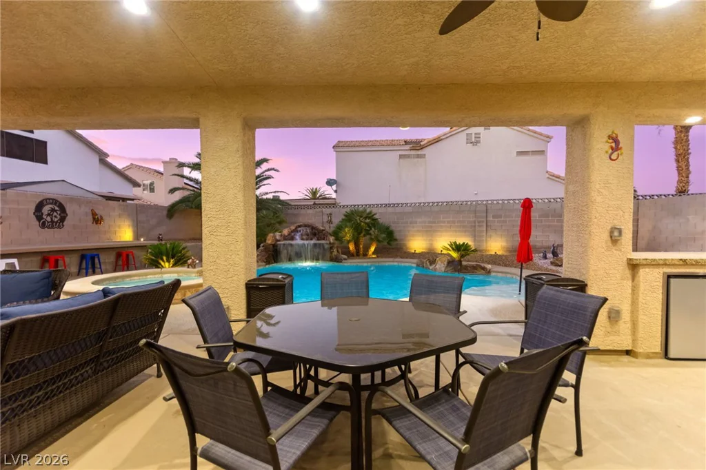 1524 Bright View, Las Vegas, NV 89119