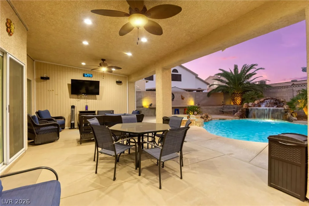 1524 Bright View, Las Vegas, NV 89119