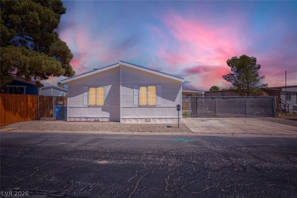 2854 Humboldt, Las Vegas, NV 89142