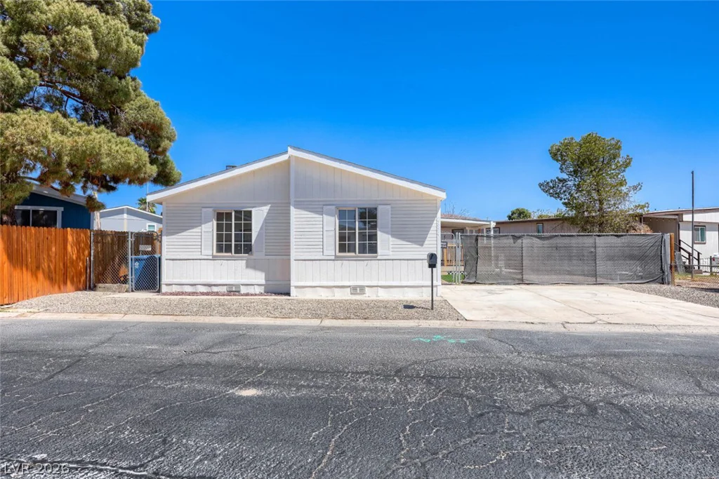 2854 Humboldt, Las Vegas, NV 89142