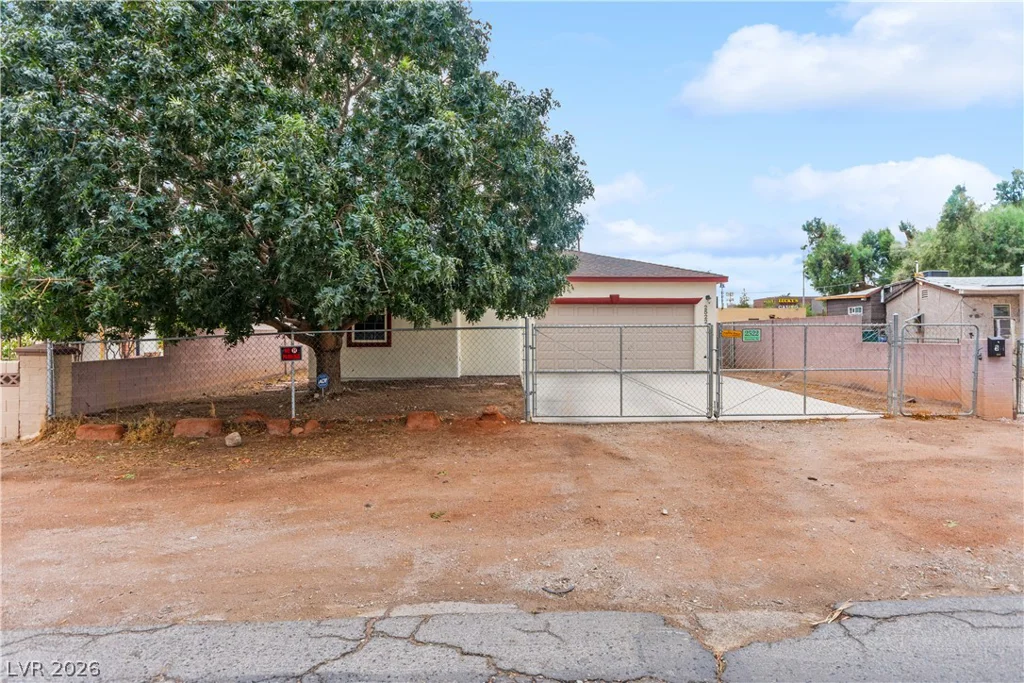 2522 Sunrise, Las Vegas, NV 89101