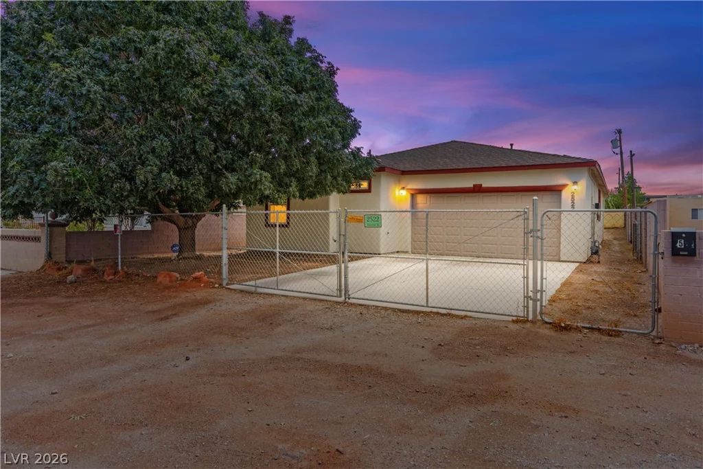 2522 Sunrise, Las Vegas, NV 89101