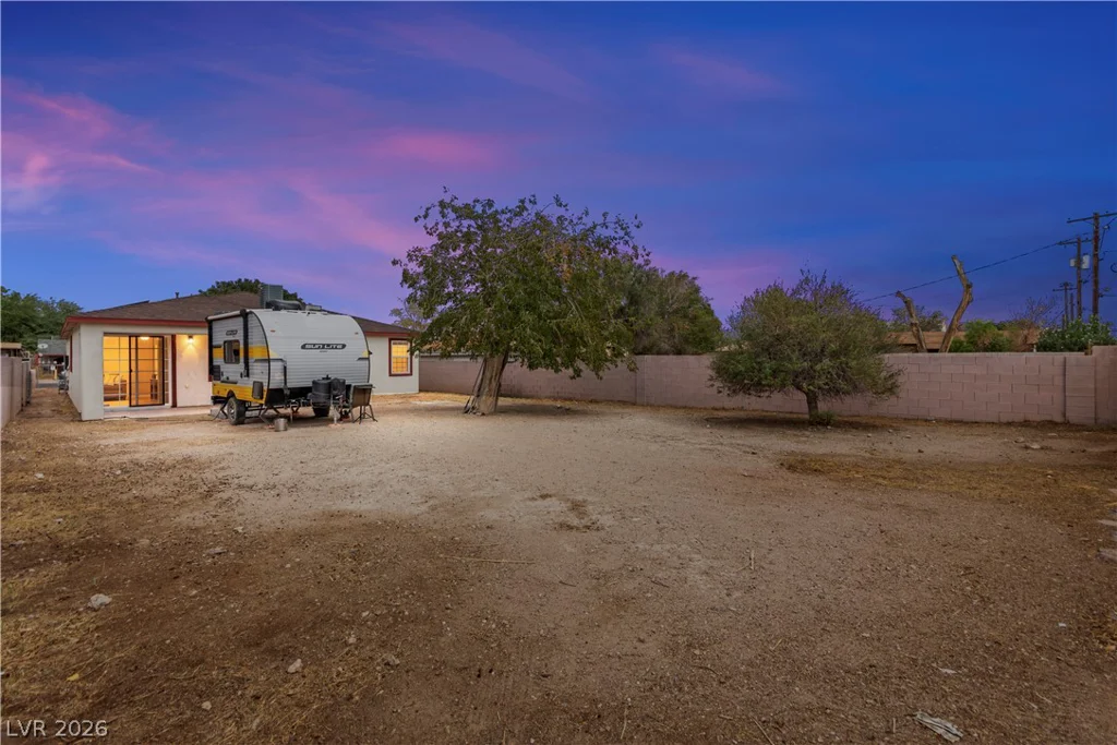 2522 Sunrise, Las Vegas, NV 89101