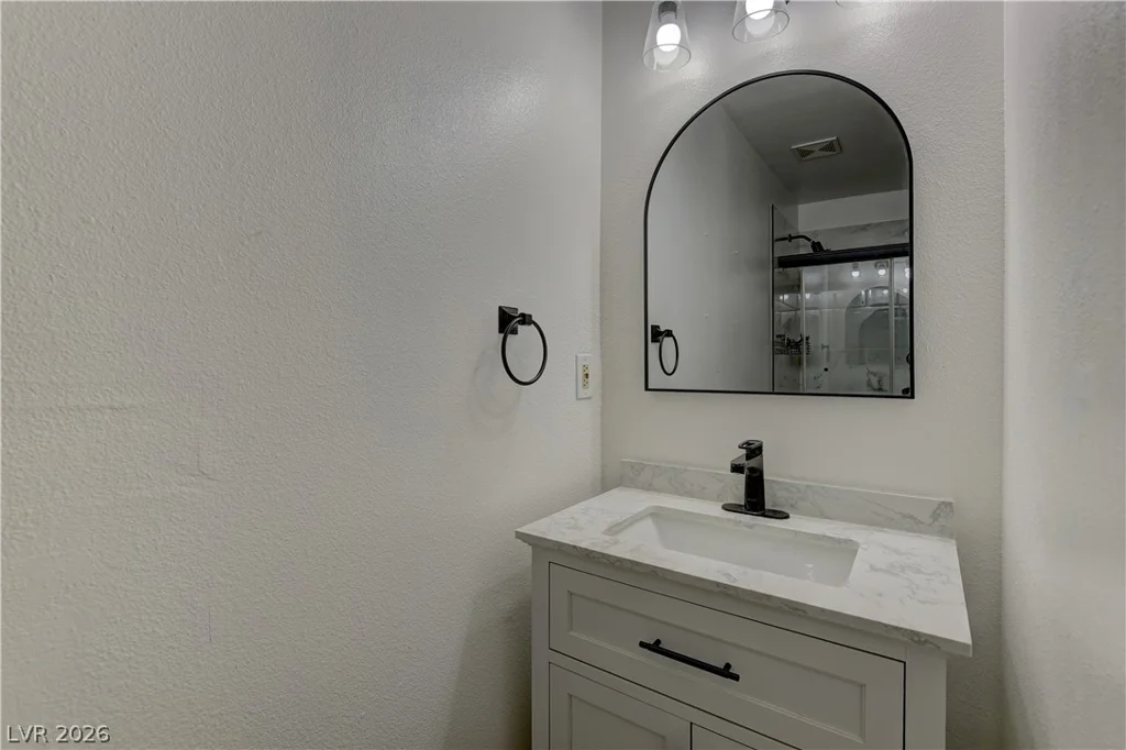 6546 Ironbark, Las Vegas, NV 89107